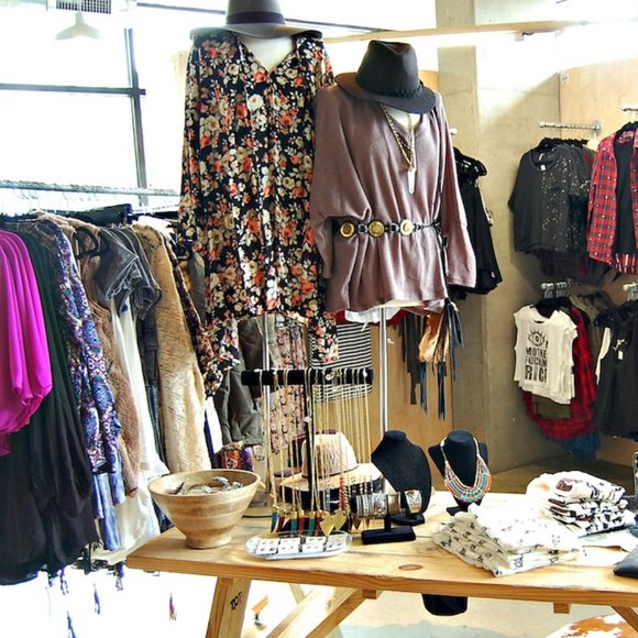 REASONABLE OFFERS ON ANYTHING/EVERYTHING A TO Z CLOTHES FOR MEN WOMEN & … - Picture 9 of 13